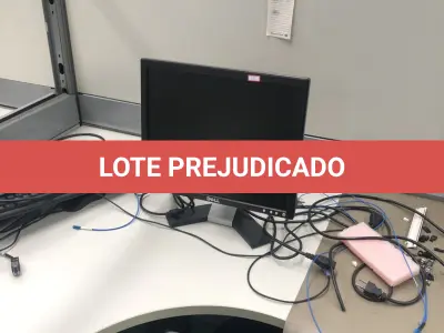 LOTE 312 - 2 monitores, teclado e mouse, roteadores, antena , monitor, cpu, monitor 