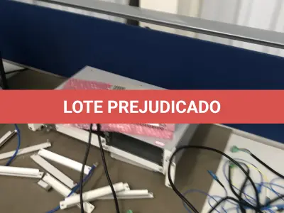LOTE 322 - Exaustores, roteadores, equipamento de teste, cpu, monitor, teclado 