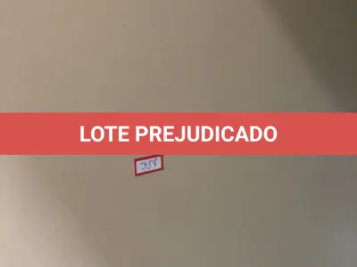 LOTE 358 - Cpus, cadeira com rodas, servidor, rack, prateleira, estabilizador , ar condicionado (não foram localizados a parte condesadora), 2 armarios de metal. Acompanha o fundo de comercio, pois tem a tecnologia armazenada.