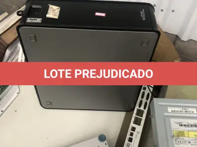 LOTE 285 - Roteador, equipamento de teste Acterna, cpu, fios, aparelhos de solda 