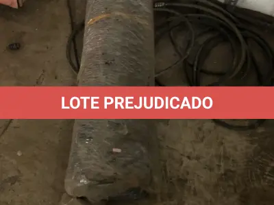 LOTE 531 - Rolo de tela 