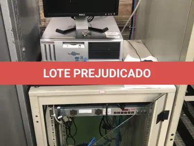 LOTE 382 - Cpu, monitor, teclado, mouse e armario com equipamentos 