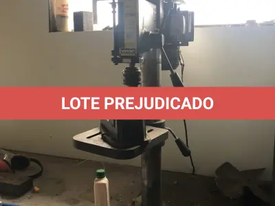 LOTE 517 - Furadeira de bancada Vonder 