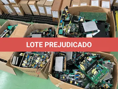LOTE 587 - Lote de sucata de produtos fora de linha 