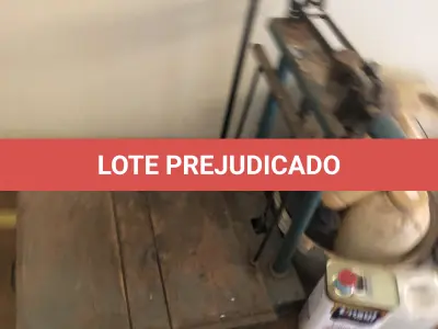 LOTE 145 - balança com rodas