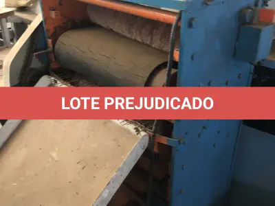 LOTE 101 - máquina de polir com mesa e 2 cilindros estofados