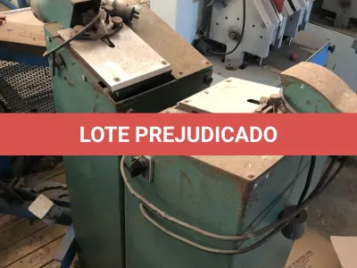 LOTE 082 - 2 lixadeiras de topo