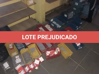 LOTE 057 - Lote com 27 caixas com buxas divesas, saco com buchas, caixa com saco de embalagem 