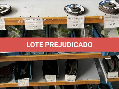 LOTE 025 - Lote com base para lampada, tomadas, T, tomada box, roscas, canaletas, interruptores, discos de corte, discos lixa, 
