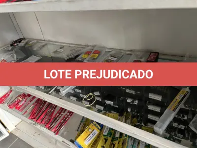 LOTE 039 - Lote com deversas serra copo, lamina estilhete, serra para tico-tico, broca, machos para rosca, brocas, facão, 