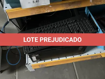 LOTE 031 - Monitor Sansung e mouse, teclado e cpu