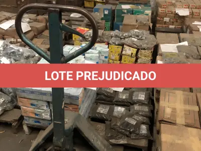 LOTE 083 - Paleteira 