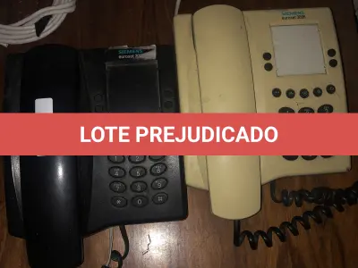LOTE 053 - 2 telefones 