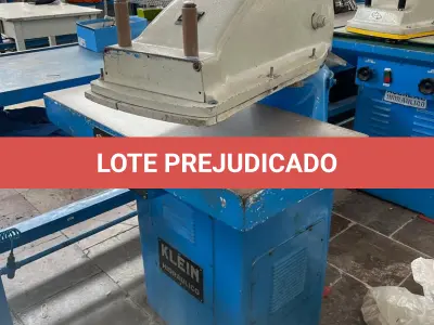 LOTE 013 - Balancim de corte Klein BHC 22