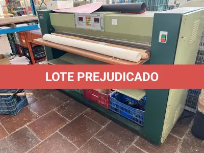 LOTE 009 - maquina de medir couros marca Master 