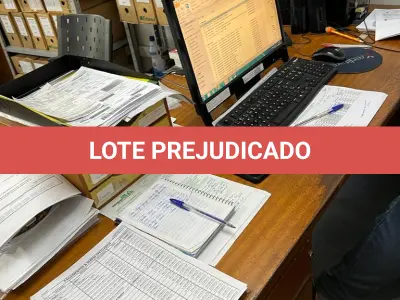 LOTE 060 - cpu, teclado, mouse, tela, mesa e cadeira