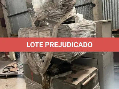 LOTE 080 - prensa excentrica  em desuso