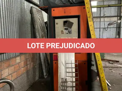 LOTE 090 - quadro de força para maq laser cor laranja