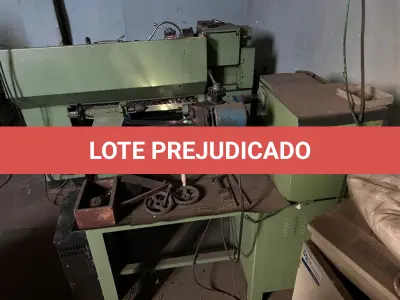 LOTE 053 - torno barramento 80cm cor verde
