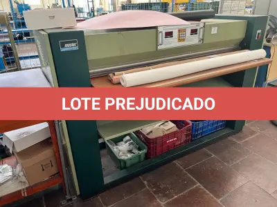 LOTE 009 - maquina de medir couros marca Master 