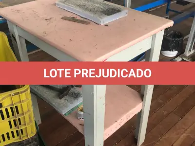 LOTE 183 - Mesa
