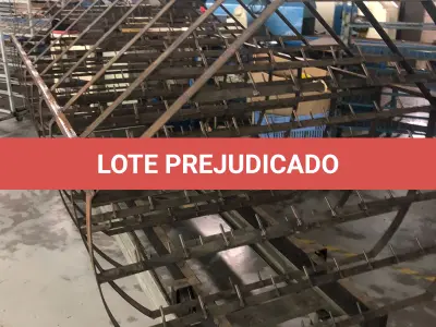 LOTE 026 - lote de 3 carrinhos porta sapatos para colocar na Autoclave