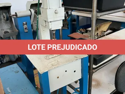 LOTE 114 - prensinha