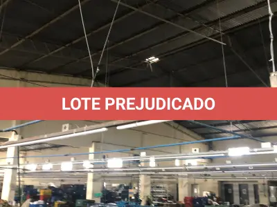 LOTE 097 - lote deluminarias e calhas eletricas