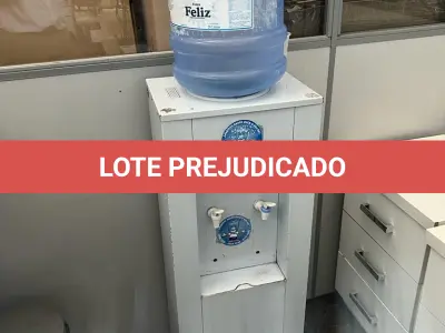 LOTE 105 - bebedor de bambona