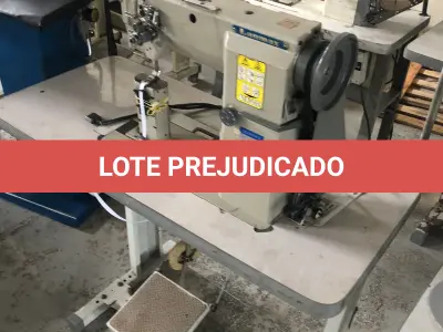 LOTE 111 - maquina de costura de coluna