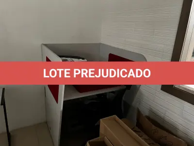 LOTE 117 - Balcão de trabalho