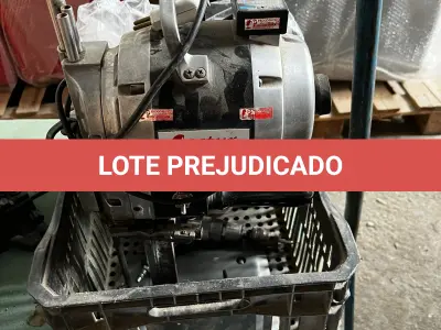 LOTE 139 - Máquina de corte de tecido
