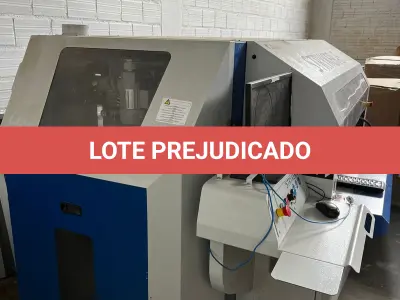 LOTE 135 - Centro de furação Stryker 5