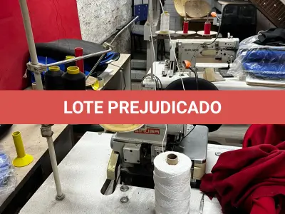 LOTE 066 - Máquina de bordar Siruba