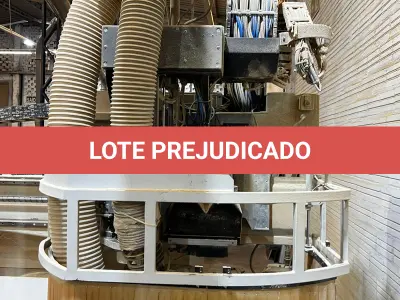 LOTE 050 - Centro de usinagem para madeiras CNC