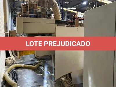 LOTE 051 - Centro de usinagem para madeiras SCM cyflex f900