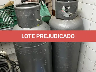 LOTE 002 - LOTE PREJUDICADO - Lote englobado de ferramentas