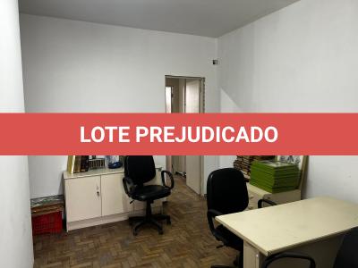 LOTE 002 - LOTE PREJUDICADO - Lote englobado de ferramentas