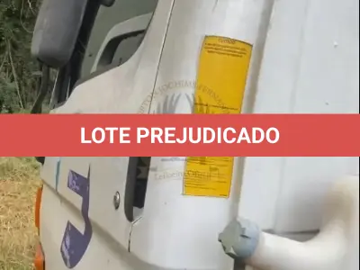 LOTE 008 - Caminhão Hyundai HD 80, fabricação/modelo 2021/2022, diesel, cor branca, carroceria fechada (sem chave)