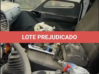 LOTE 008 - Caminhão Hyundai HD 80, fabricação/modelo 2021/2022, diesel, cor branca, carroceria fechada (sem chave)