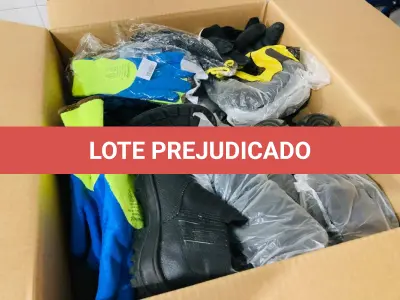 LOTE 012 - Bens móveis