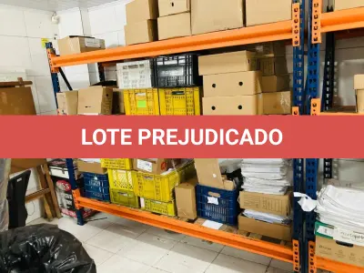 LOTE 012 - Bens móveis