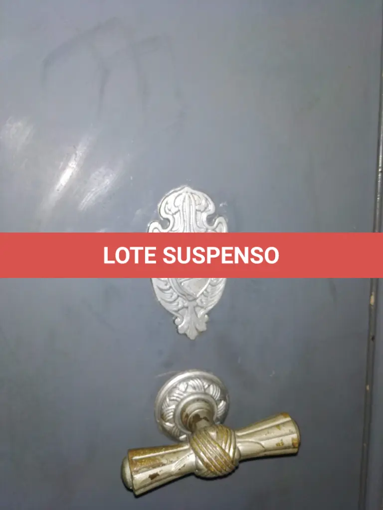LOTE 049