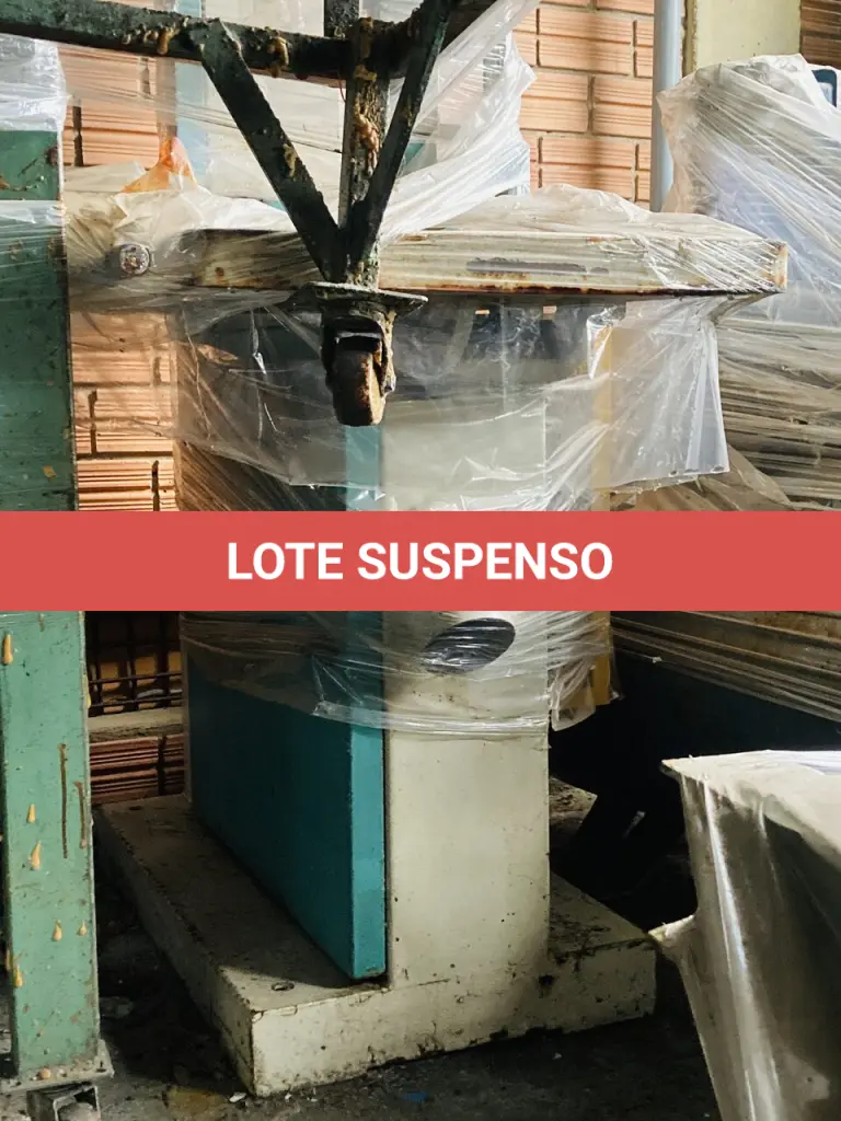 LOTE 048