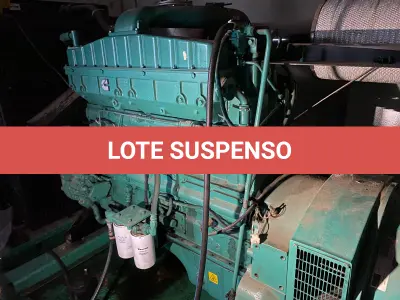 LOTE 038 - 
