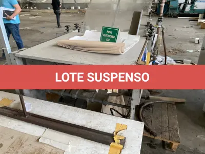 LOTE 015 - 