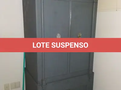 LOTE 049 - 