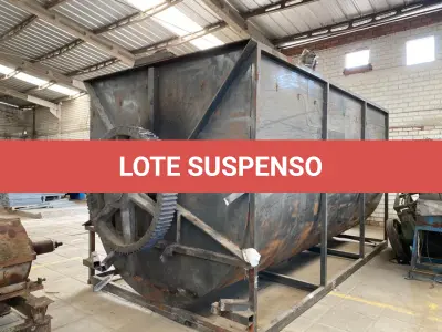 LOTE 008 - misturador usado, com partes separadas