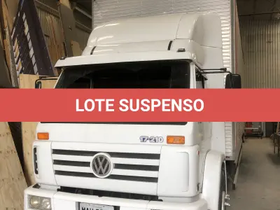 LOTE 078 - Caminhão VW/17.210 com bau, branco, ano 2000, placa MAW3043 
