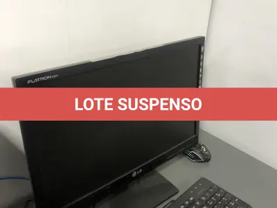 LOTE 049 - Impressora ploter grande Xenons, acompanha o computador